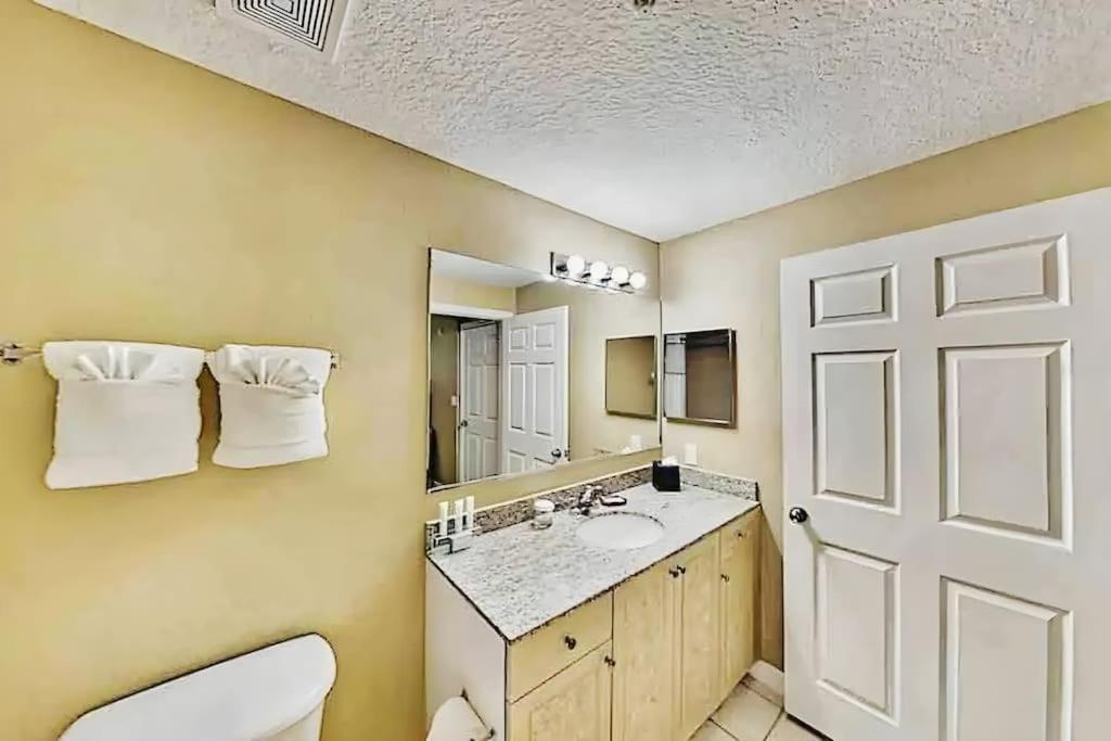 Entire Rental 3-Br Minutes From Disney X8 Hot Tub Apartment 2204 올랜도 외부 사진