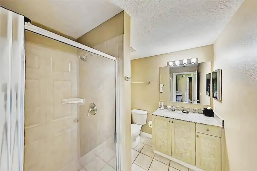 Entire Rental 3-Br Minutes From Disney X8 Hot Tub Apartment 2204 올랜도 외부 사진