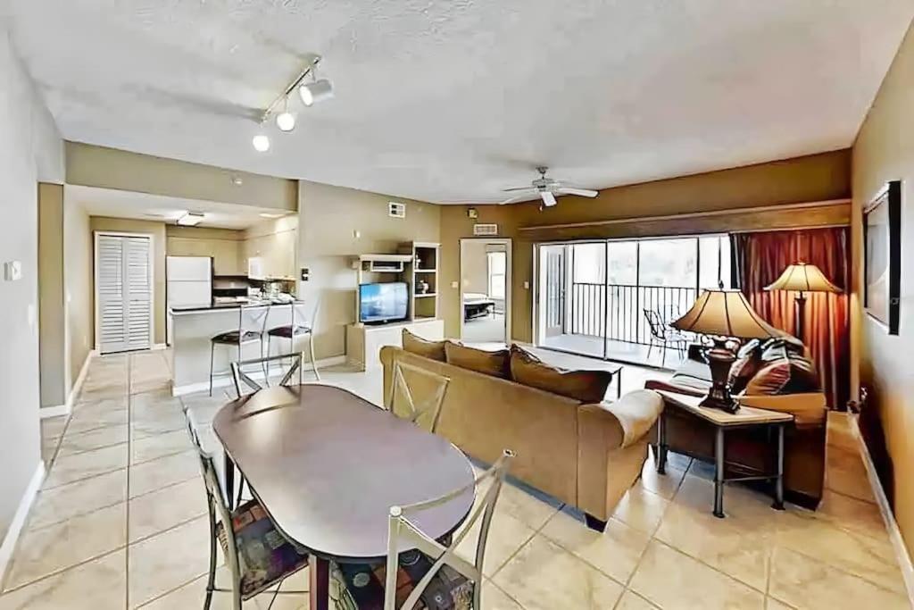 Entire Rental 3-Br Minutes From Disney X8 Hot Tub Apartment 2204 올랜도 외부 사진