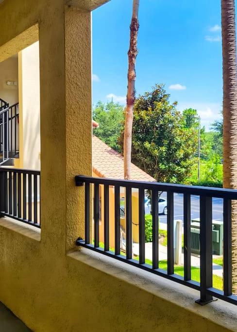 Entire Rental 3-Br Minutes From Disney X8 Hot Tub Apartment 2204 올랜도 외부 사진